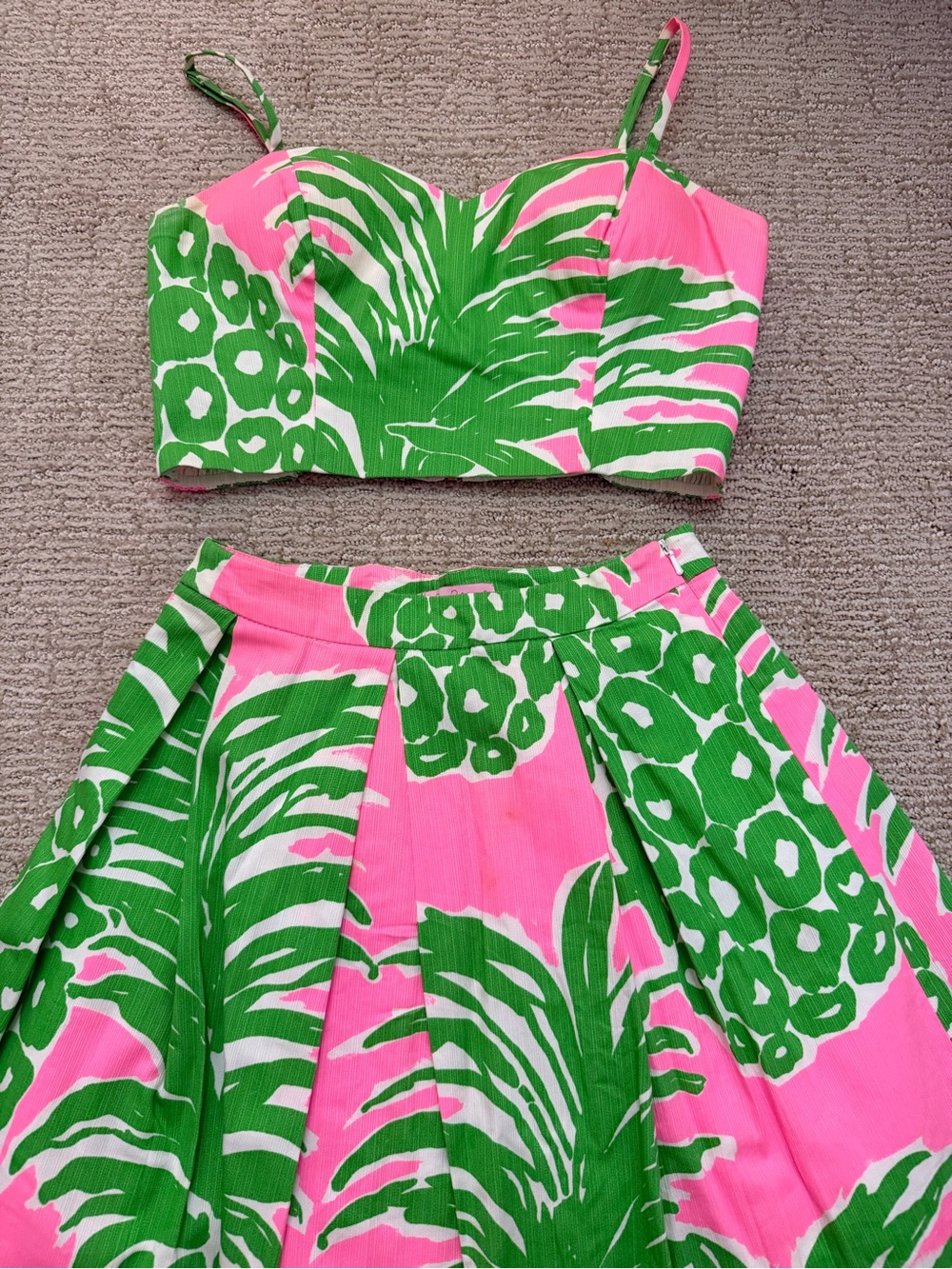 Lilly Pulitzer Pink & Green Tropical Print Pleated Skirt Set - Picture 3 of 8